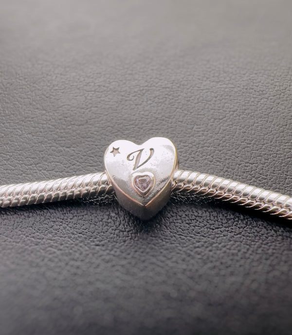 S925 Silver New Alphabet Initial Letter V Heart Charm For Bracelet and Necklace